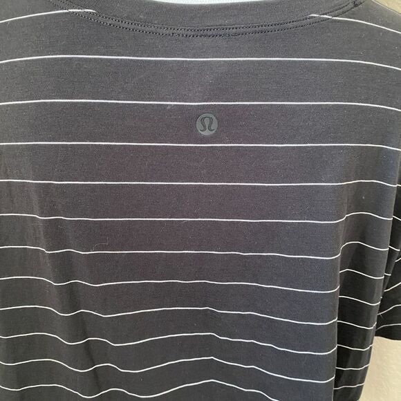 LULULEMON Cates Short Serve Stripe Black White Top Size 14 - Picture 8 of 8